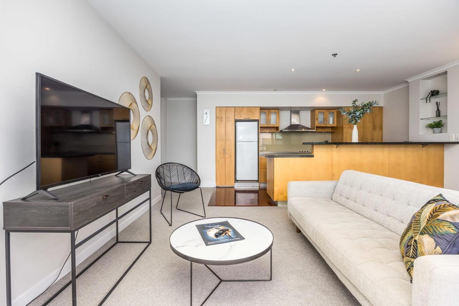 Beautiful Renovated 2 X Bdrm,Perfect Location Apartment Auckland Exterior photo